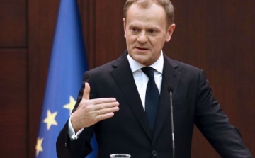 Tusk konzultációkat kezd a huszonhetekkel a kiválási határidő halasztásáról